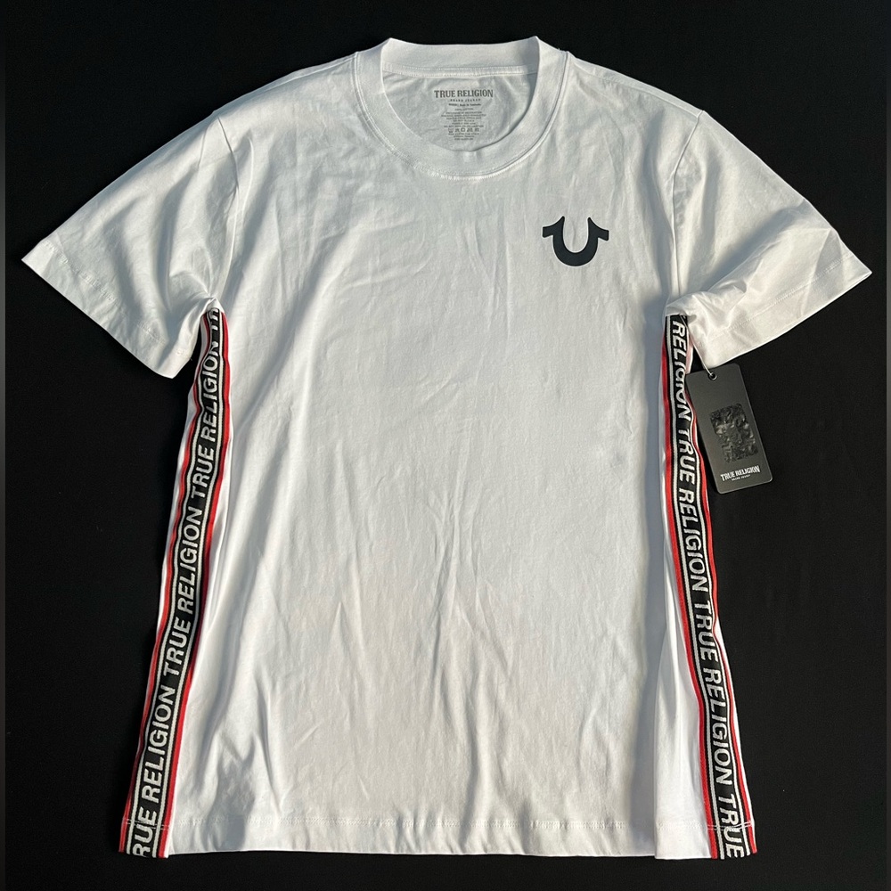 True Religion Men’s white contrast short sleeve taping t-shirt Size: Medium